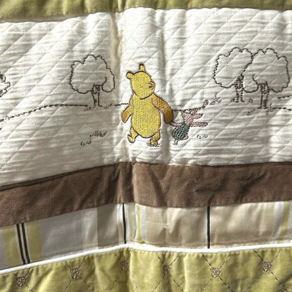 Vintage Disney Classic Pooh Velvet Embroidered Crib Comforter Blanket Baby - Picture 3 of 7